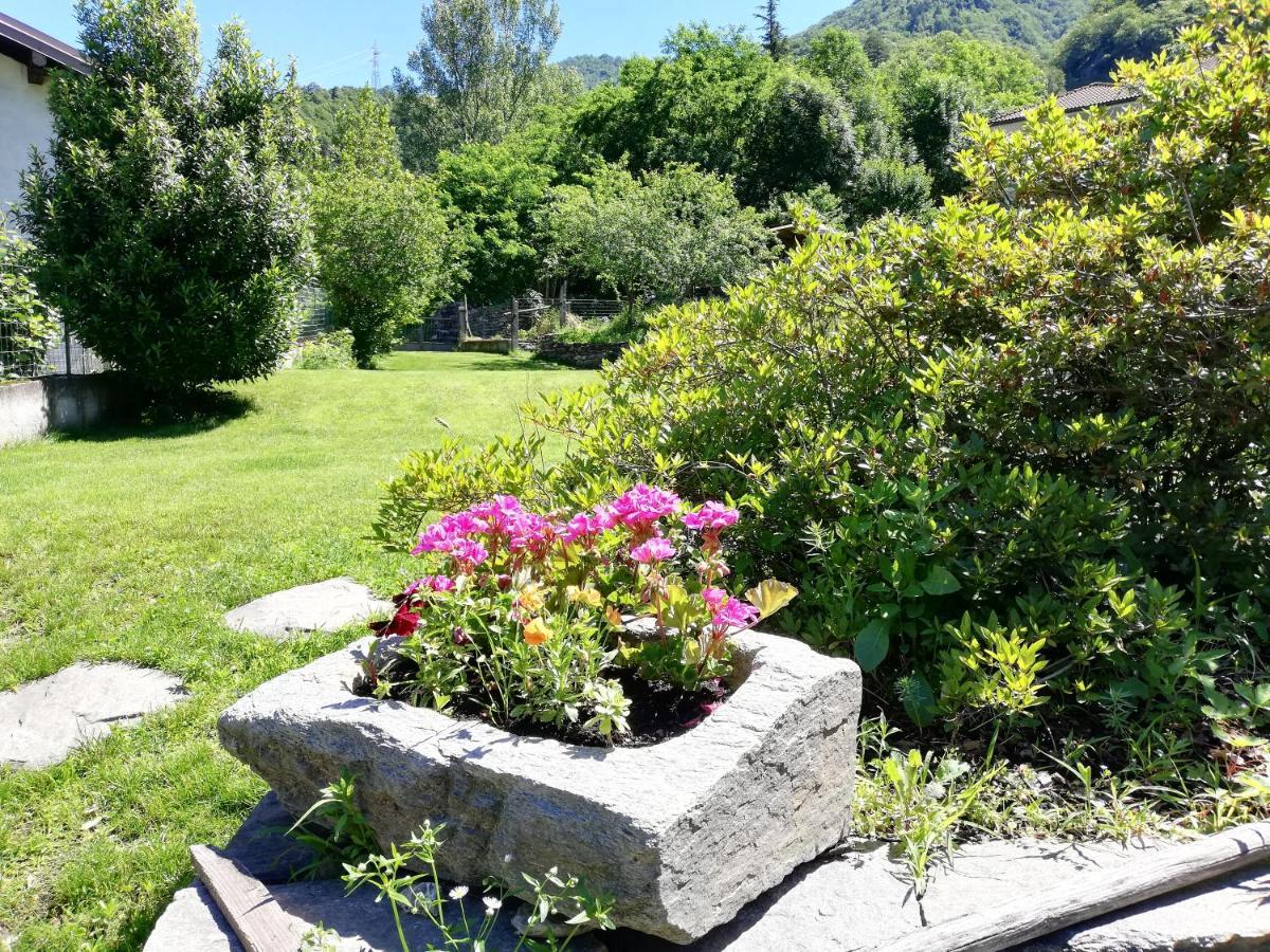 Il Giardino Segreto Διαμέρισμα Beura Εξωτερικό φωτογραφία